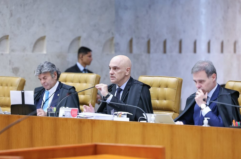 Edson Fachin solicita retirada de sigilo das investigações do caso Master no STF