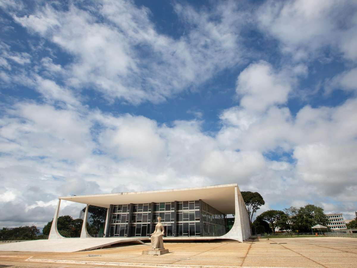 Em manifesto, 3 mil entidades pedem que STF analise crise em sessão pública, urgente e célere: 'Ninguém está acima da Lei'
