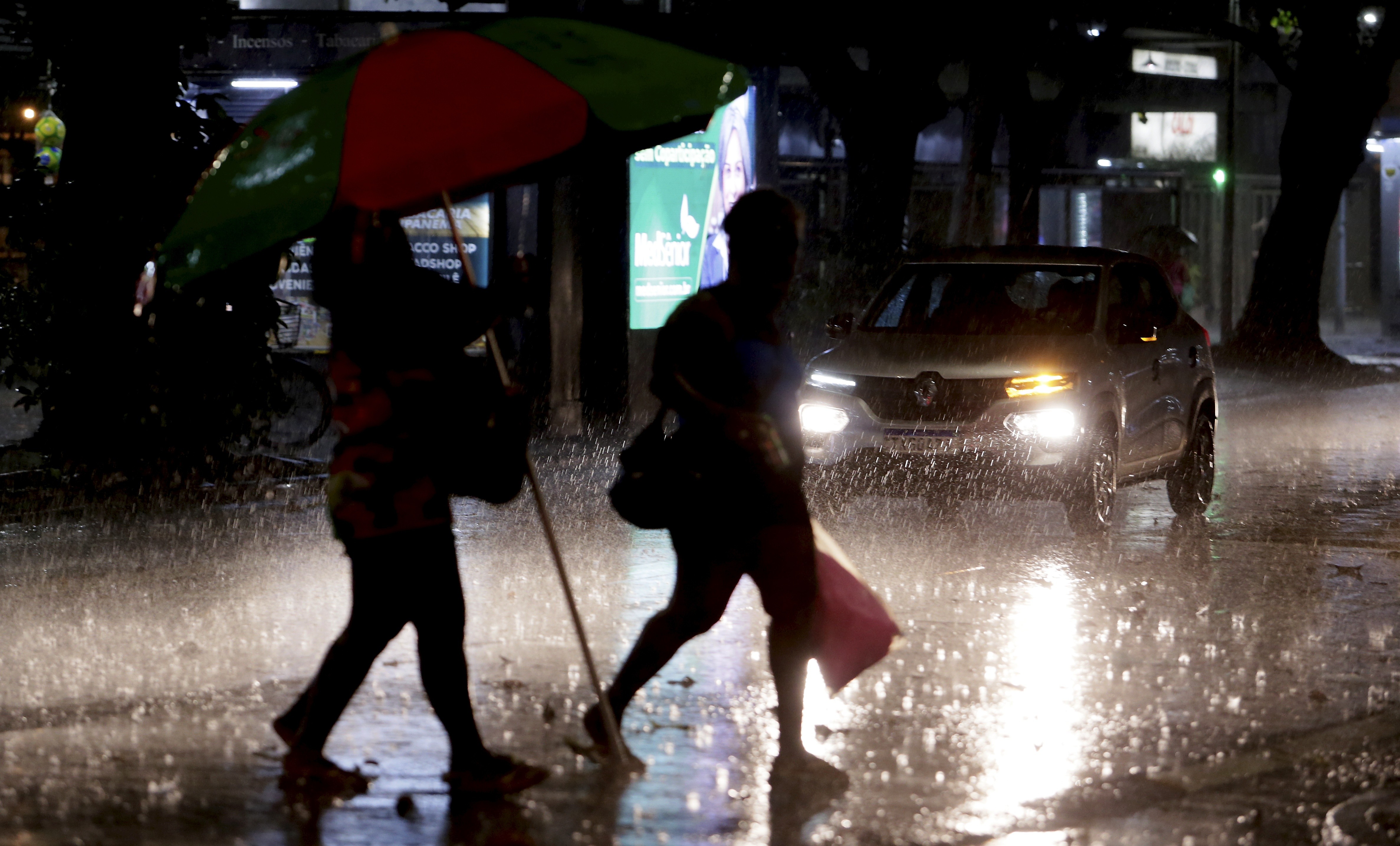 Fenômenos raros se combinam no Brasil e aliviam o calor previsto para setembro com o El Niño