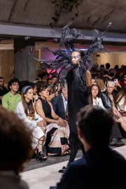 Imagem da matéria: Rostand e Lucila voltam a cruzar a passarela do Metrópoles Catwalk