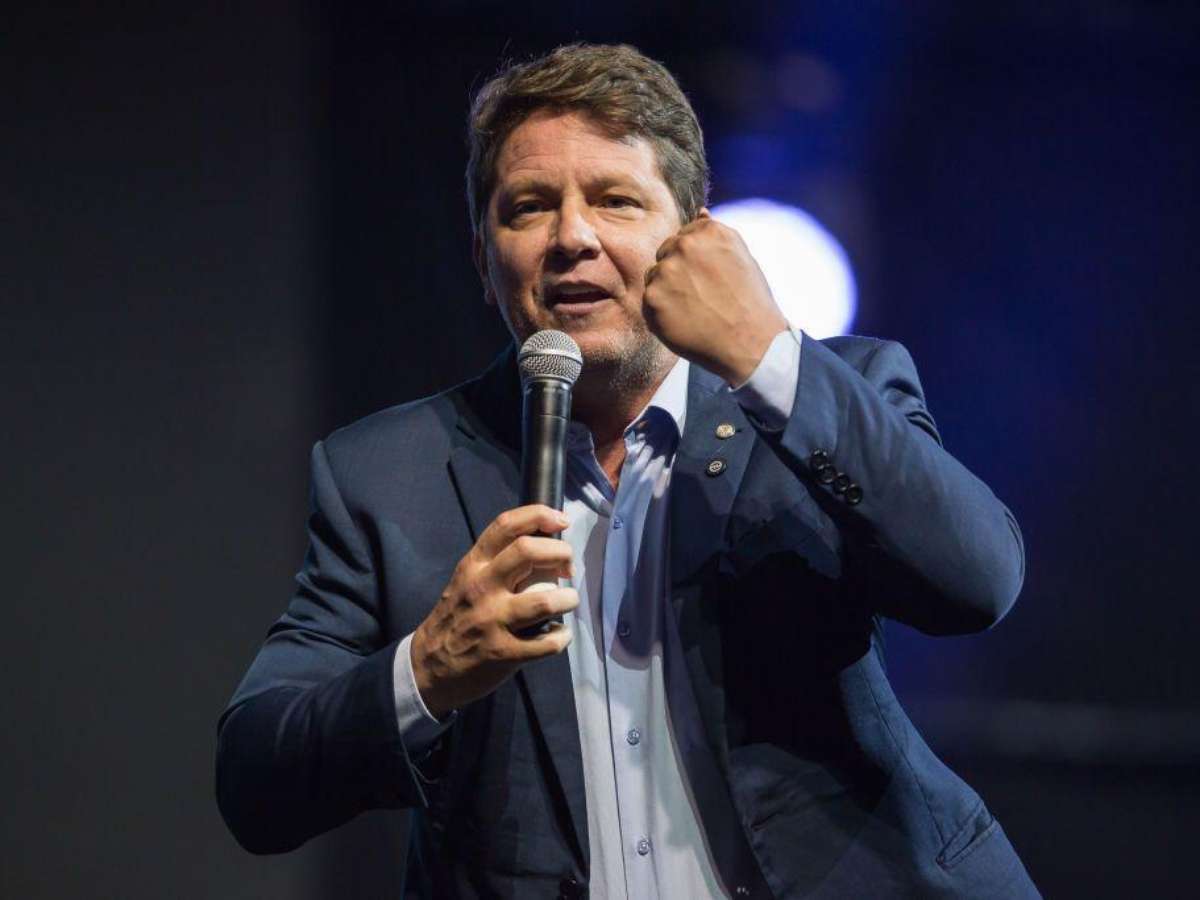 Por que Mario Frias e a produtora do filme sobre Bolsonaro são alvo da PF