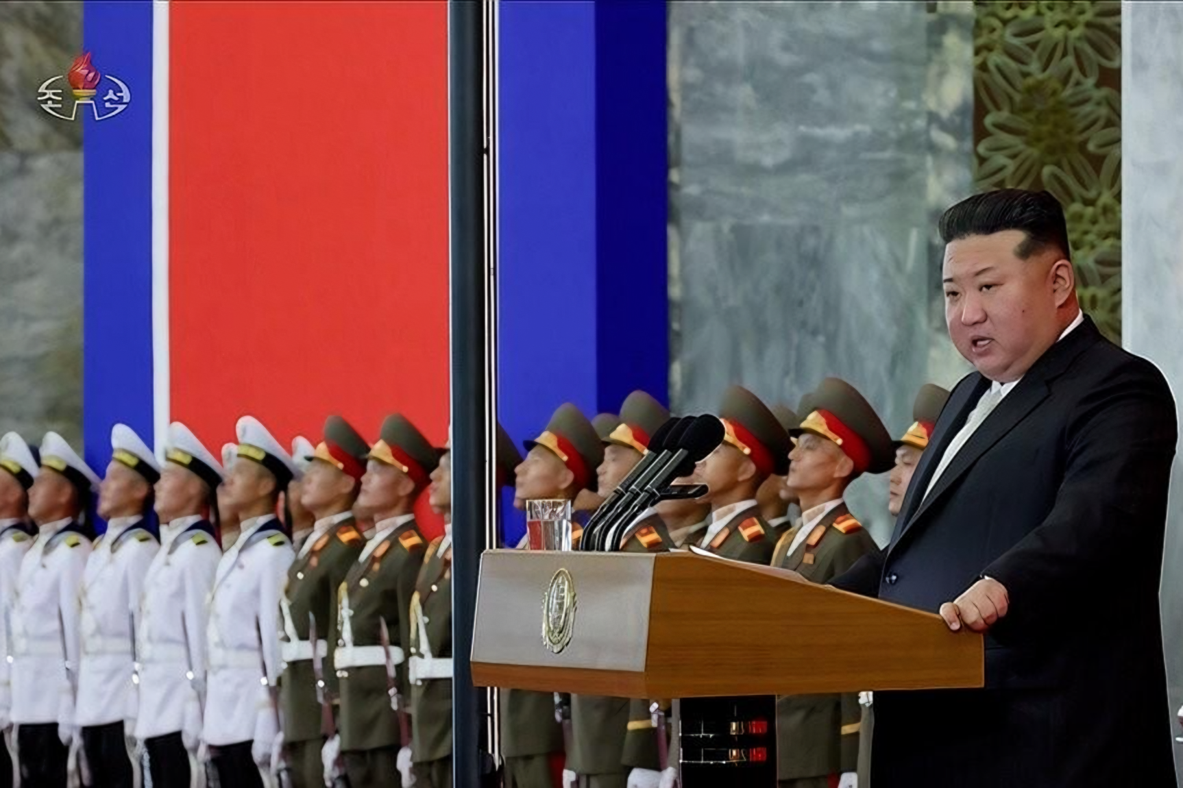 Líder da Coreia do Norte agradece tropas em operações militares no exterior e pede patriotismo na data de fundação do país