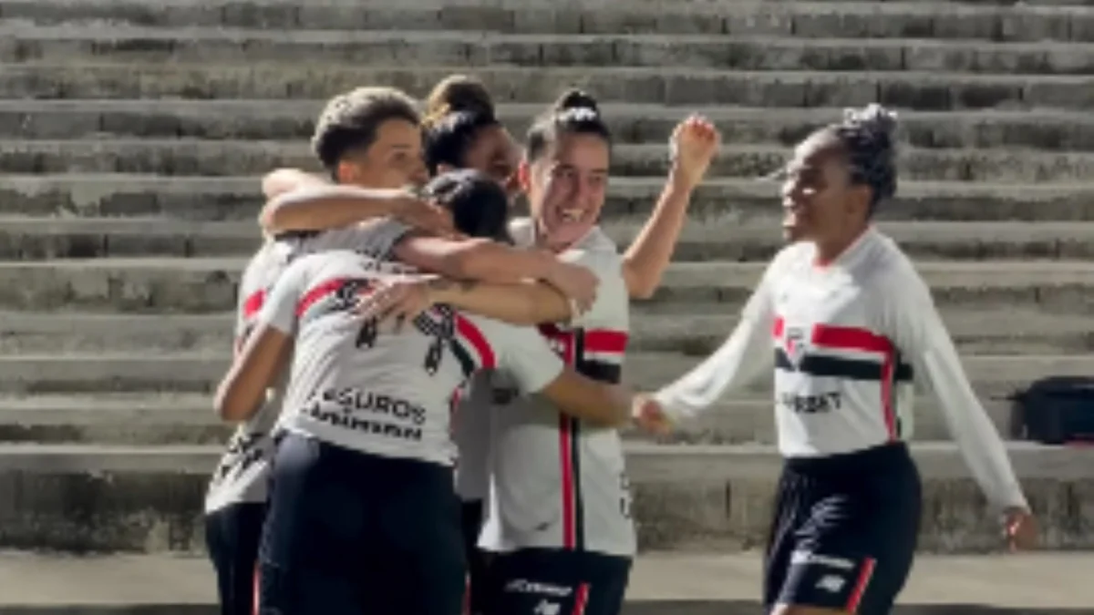 São Paulo vence Flamengo de virada na semifinal do Brasileirão Feminino
