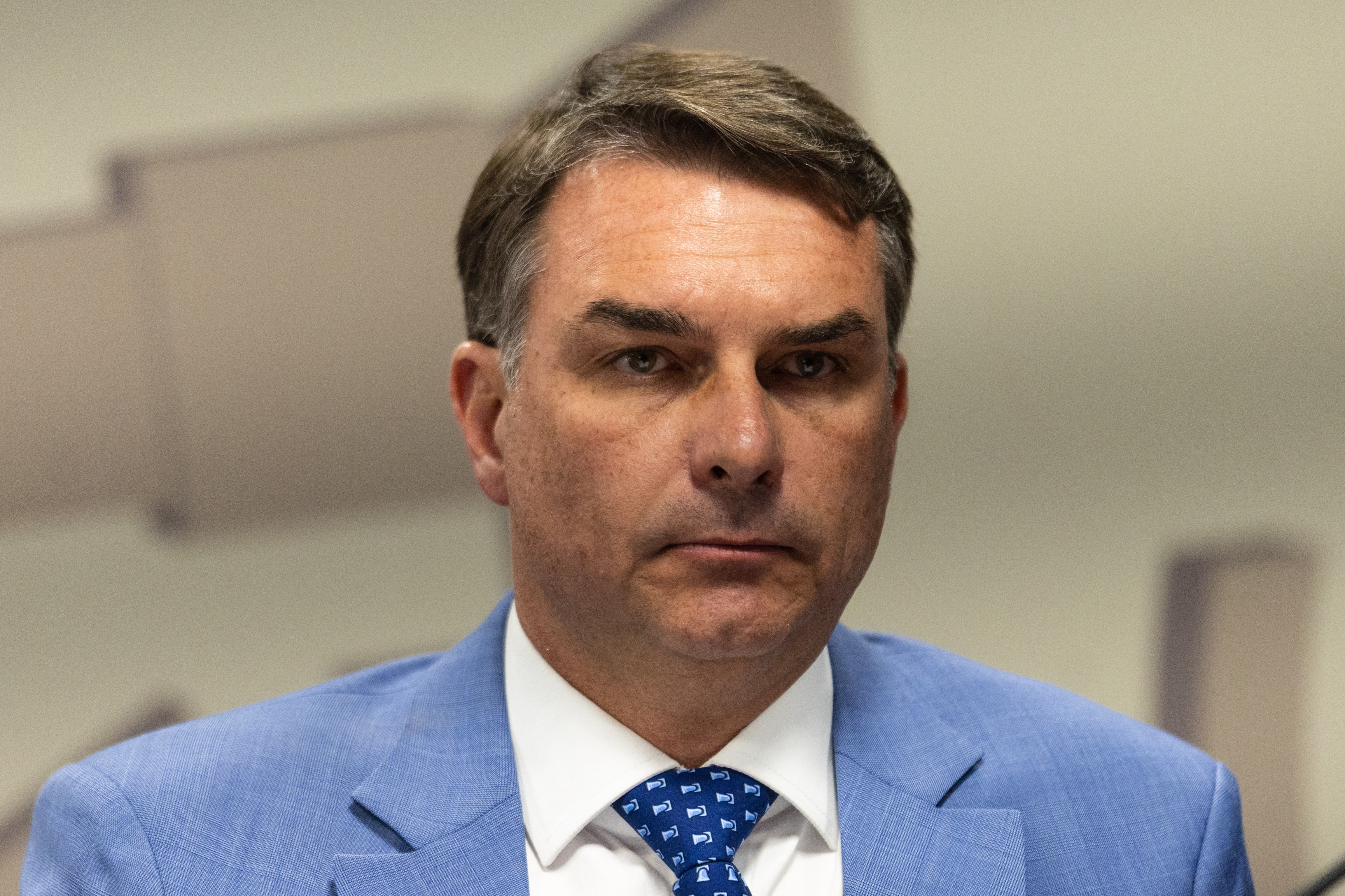 O pânico na campanha de Flávio Bolsonaro com um troco de Dino e Moraes