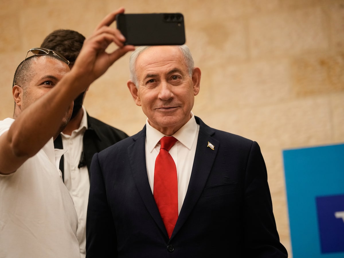 Netanyahu enfrenta críticas após relato de que ignorou alerta sobre ataque de 7 de outubro de 2023