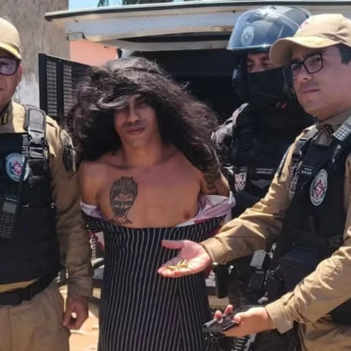 Preso vestido de mulher, homem afirma ter matado 80 pessoas na PB