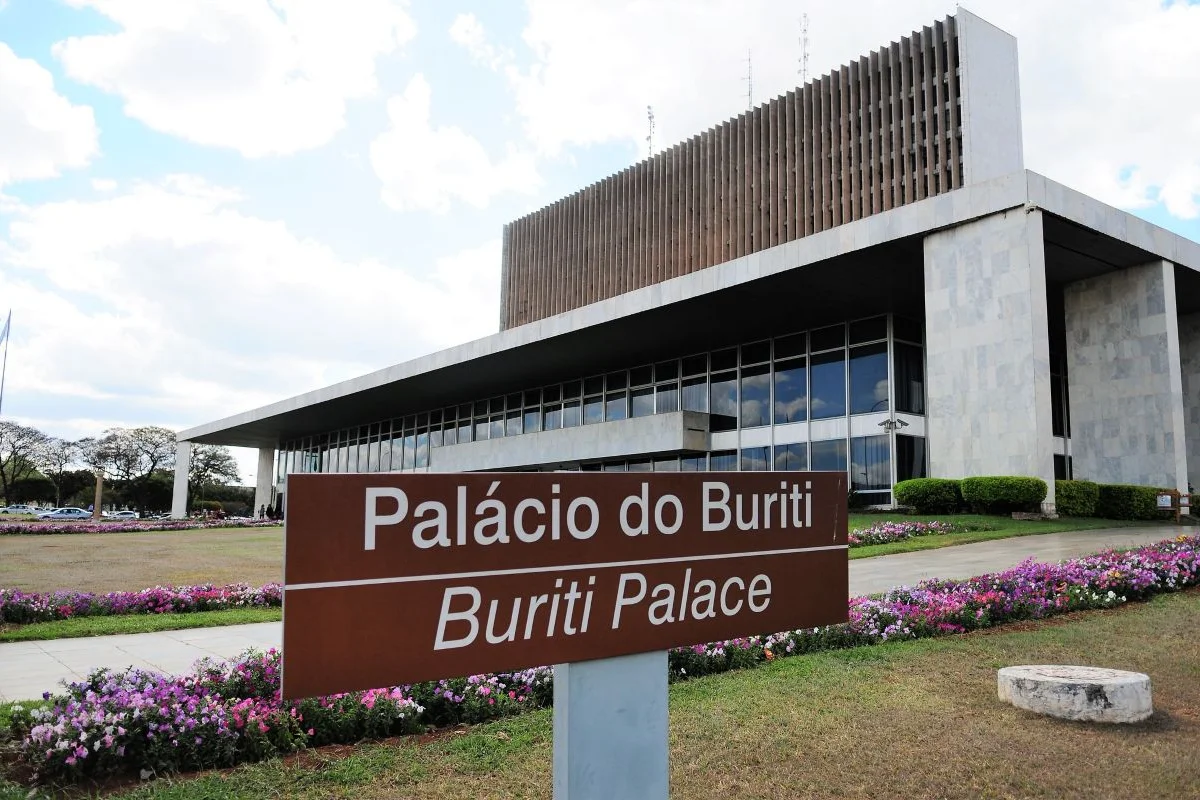 GDF exonera secretário e secretário-executivo da Proteção Animal a pedido