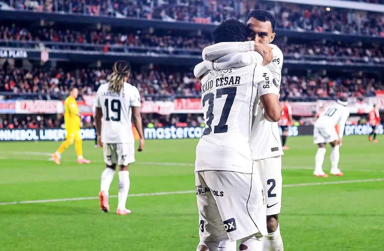 Corinthians conta com histórico favorável em casa para avançar