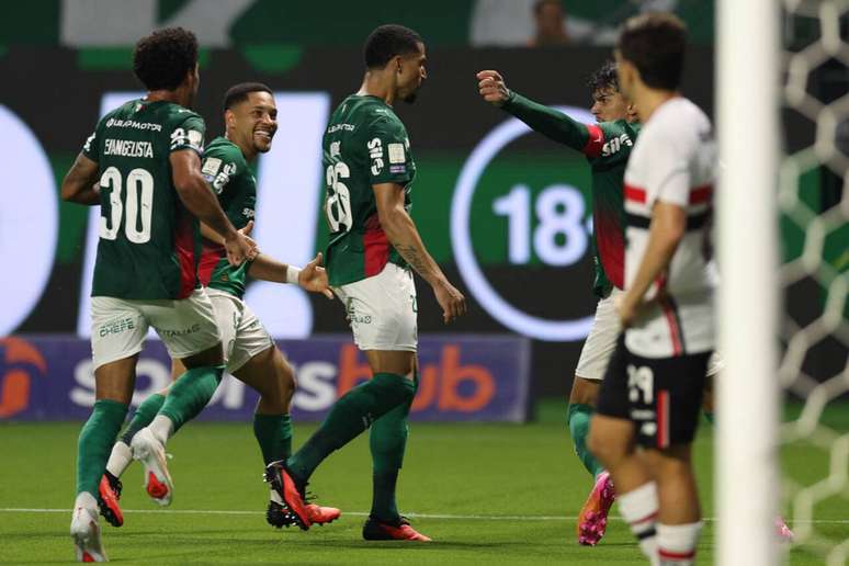 Dorival assume escolha por reservas: "Foi a decisão adequada"