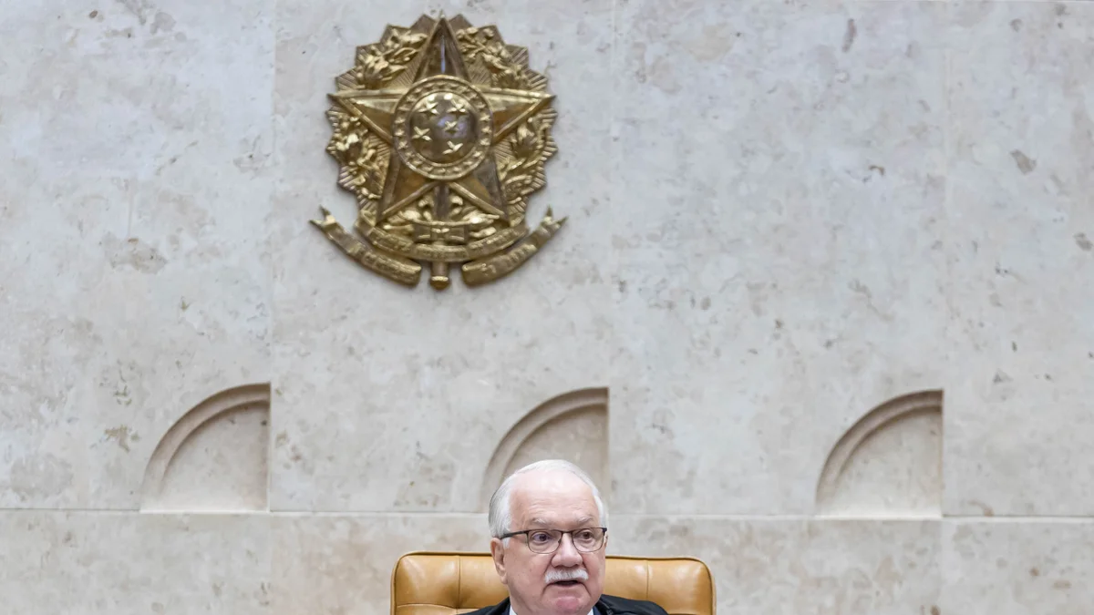 Crise no STF: Fachin assume caso Moraes e decidirá futuro de Master e INSS