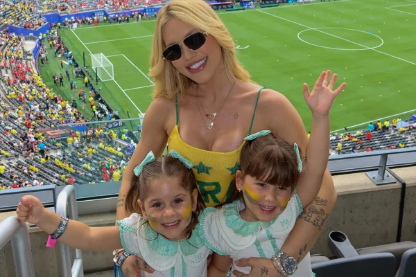 Mães tentam evitar que filhos estudem na mesma sala das filhas de Virginia