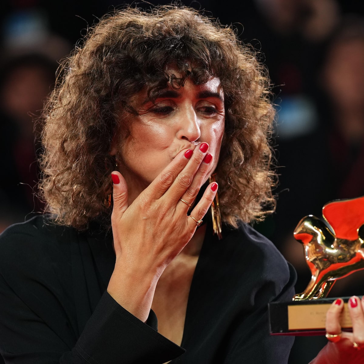 Festival de Veneza: ‘Woman Unknown’ leva Leão de Ouro e brasileiros são premiados; veja destaques