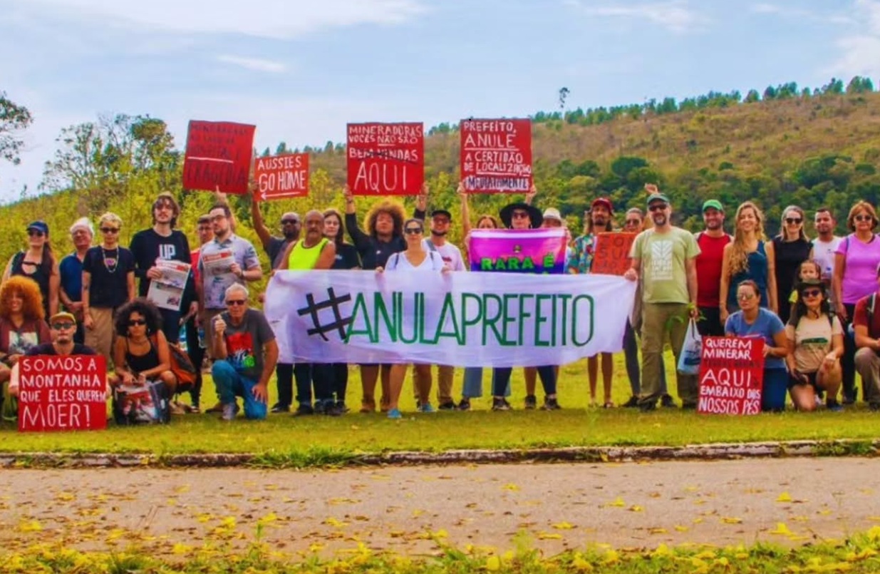 manifestação contra terras raras