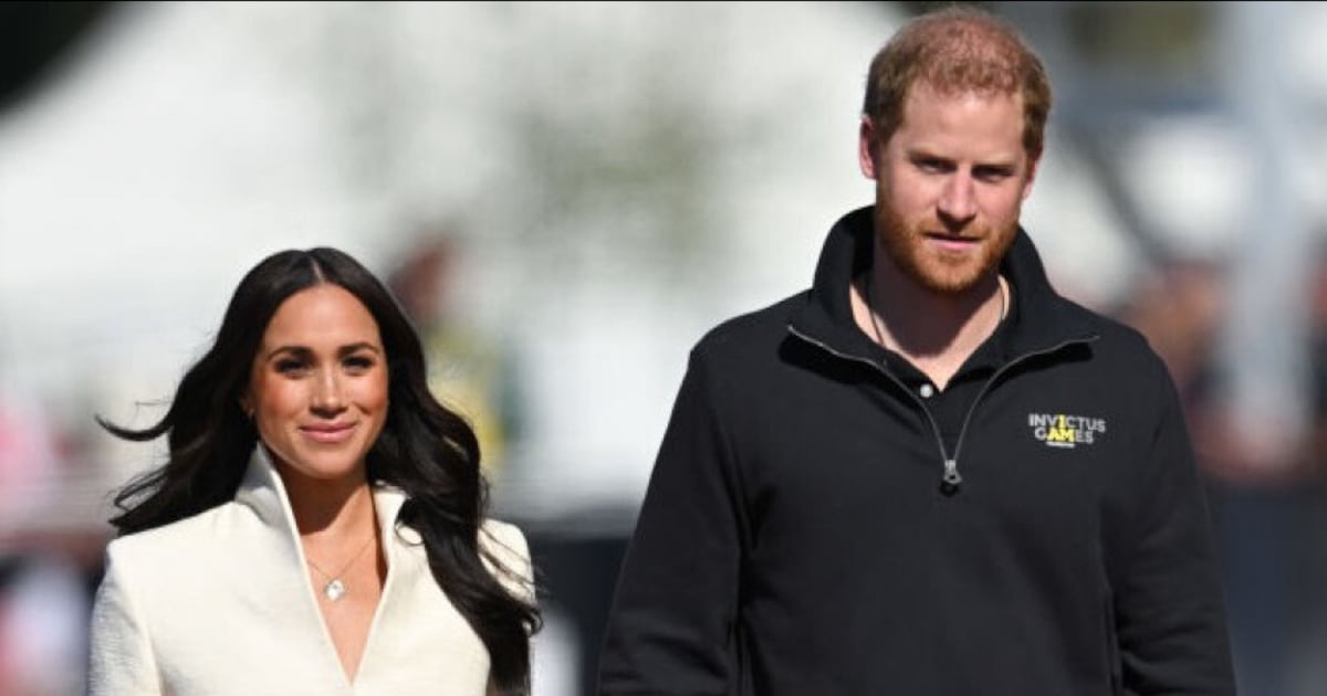 Rei Charles diz que Harry e Meghan continuam sem funções oficiais na realeza; casal reage