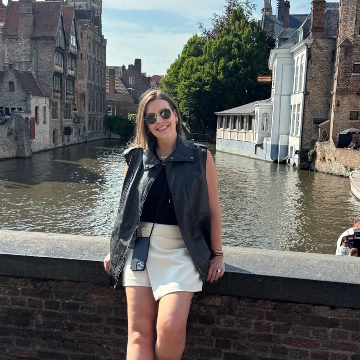 Médica encontrada morta ao lado do filho bebê levou 14 facadas, diz laudo