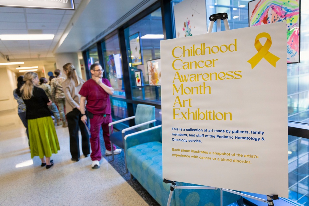 Imagem relacionada à notícia: Walter Reed abre a exposição de arte do mês de consciência sobre o câncer infantil