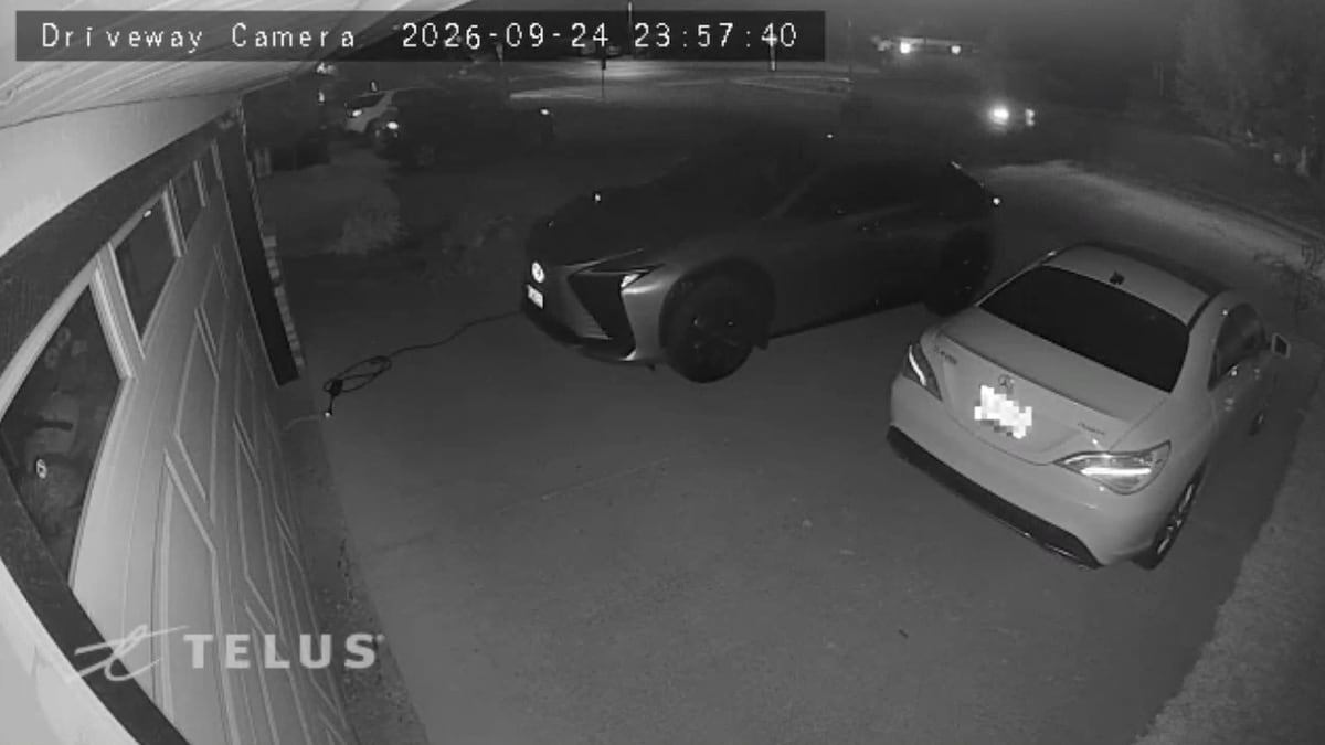 RCMP seek 2 people seen on video after election signs moved in West Kelowna
