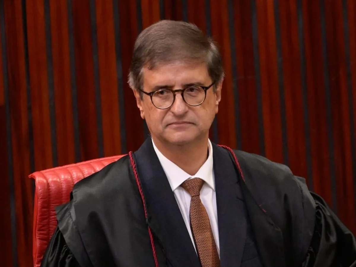 OAB pede que Gonet não atue em processo sobre relação de Moraes e Vorcaro