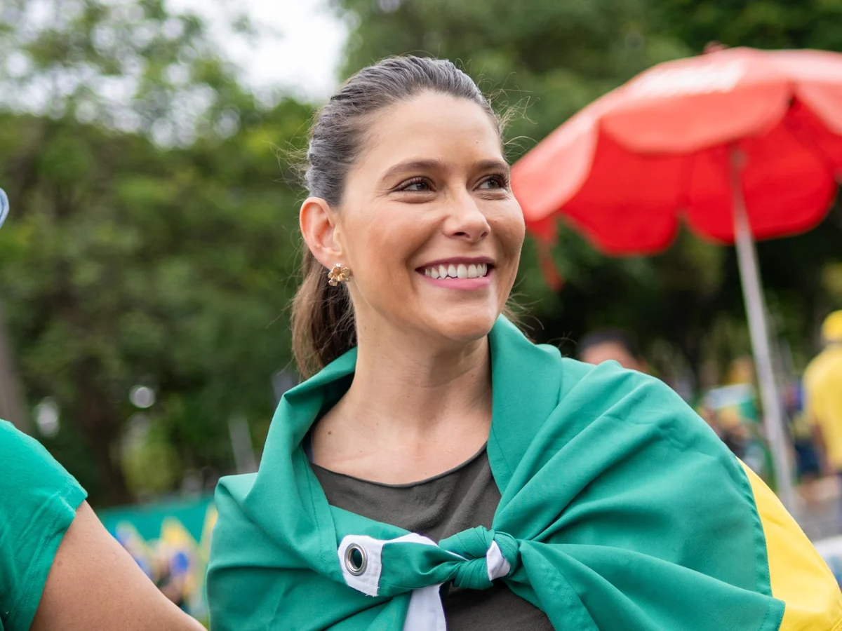 TRE-DF manda remover propaganda de candidata que fala em “Mônicas Hilton”