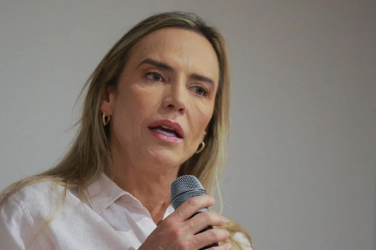 Celina Leão em sabatina da Asbraco