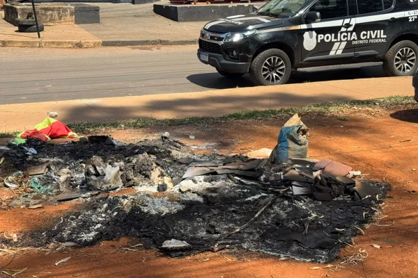 Borracheiro chamou a polícia ao ver bebê carbonizado: "Arrepiado até agora"