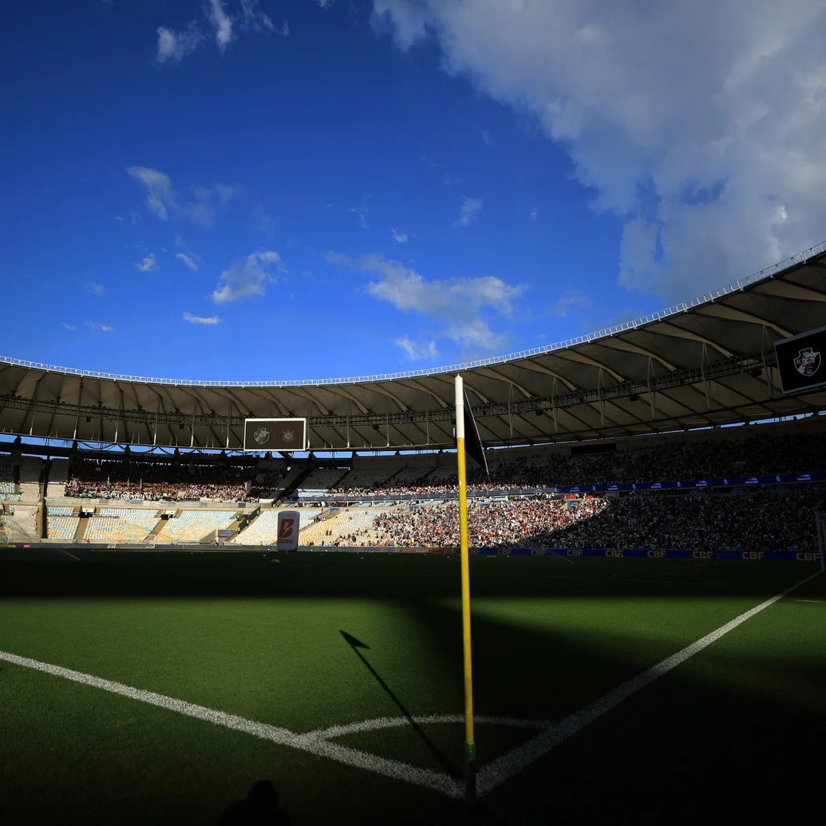 Palmeiras alfineta Flamengo após reclamações sobre o gramado do Maracanã