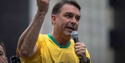 O candidato Flávio Bolsonaro durante ato de 7 de Setembro no domingo Foto: Taba Benedicto/ Estadão / Estadão