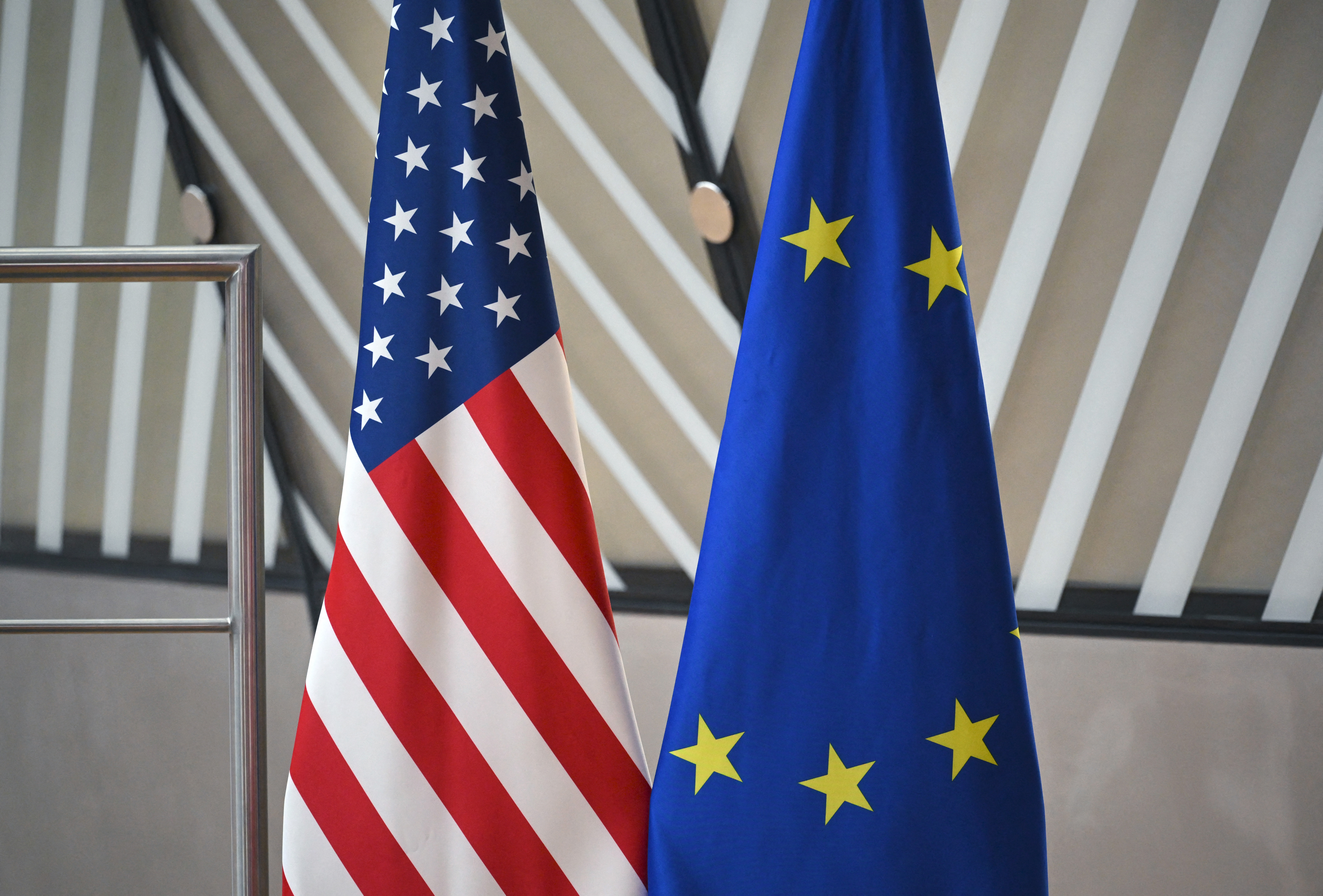 Aliados dos EUA devem observar com atenção a revisão das suas forças europeias