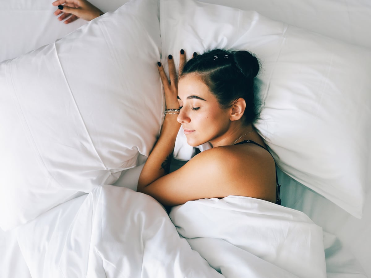 Quer começar a lazymaxxing? Aqui estão algumas formas de baixo esforço para melhorar sua vida.