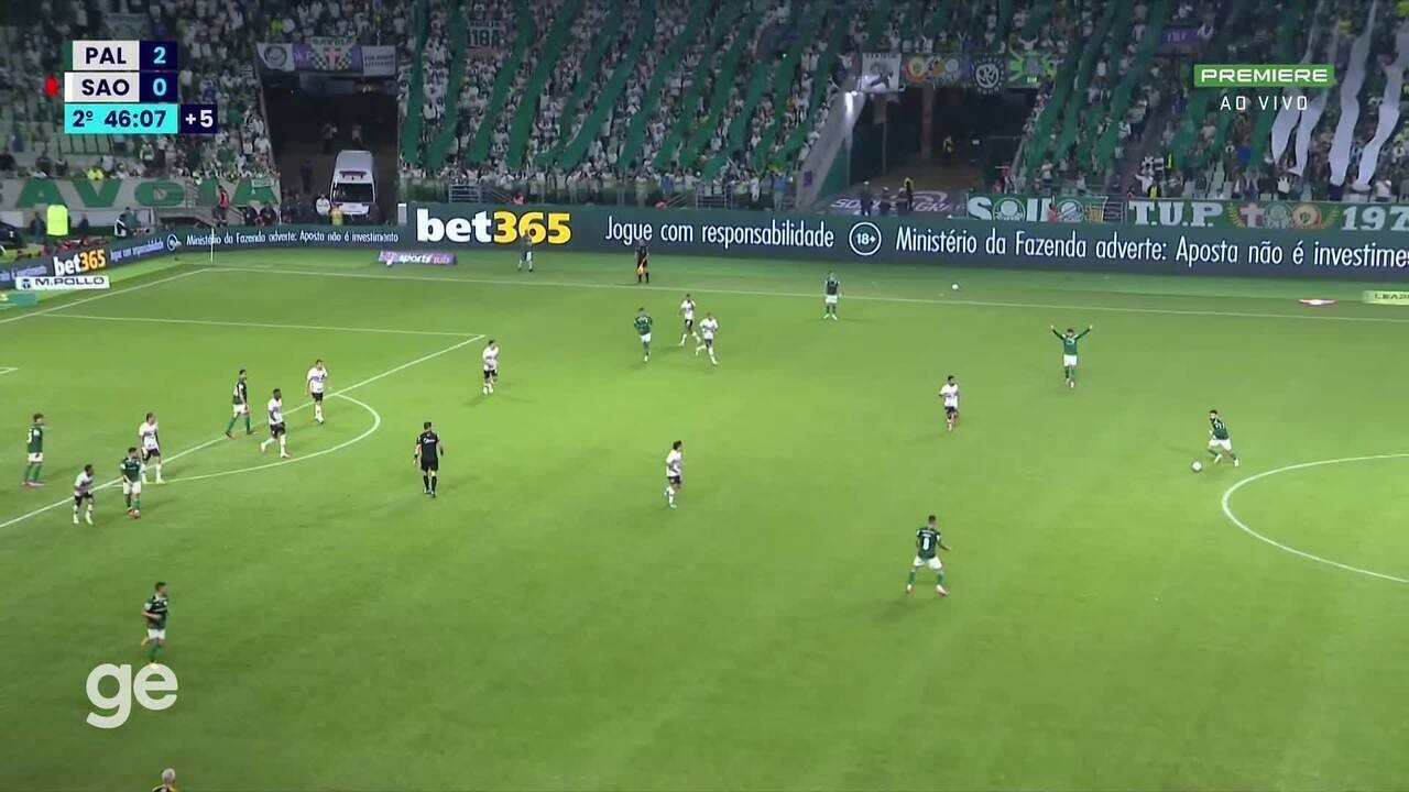 Palmeiras provoca São Paulo com Darth Vader e faixa da torcida rival; veja