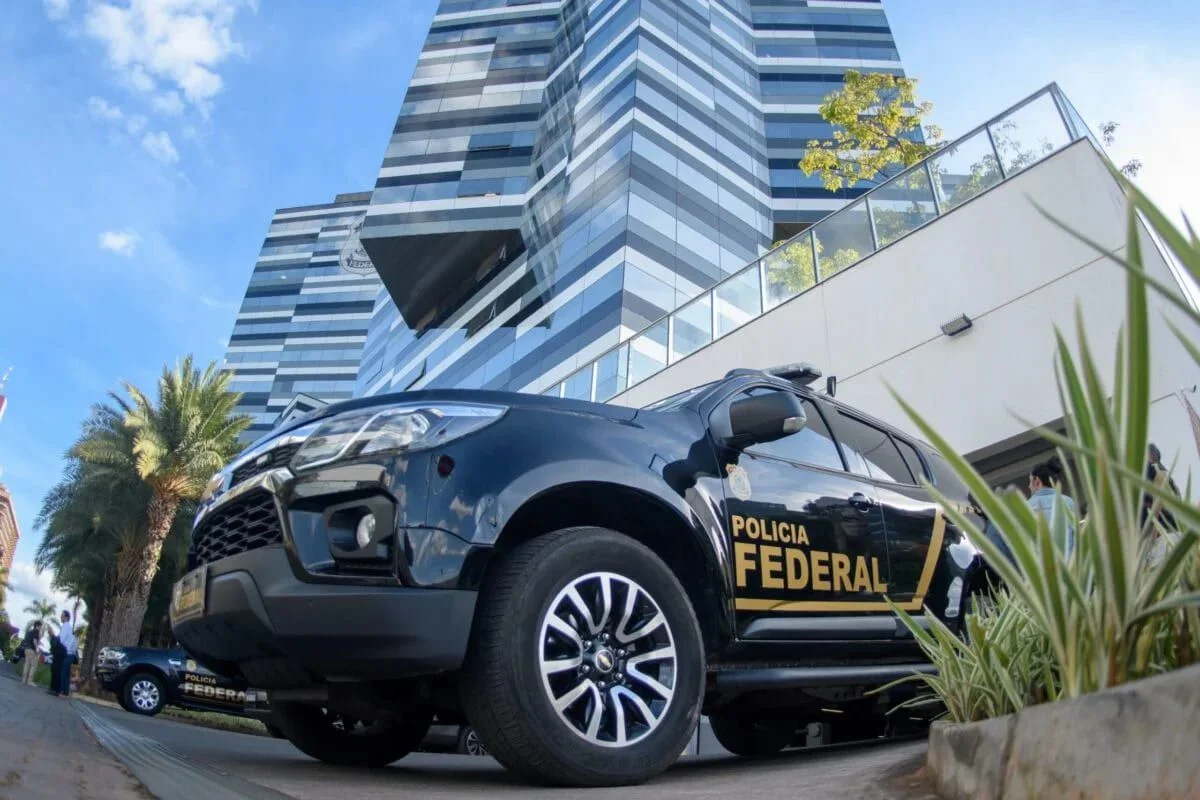 Afastamentos e reação da cúpula: as 24 horas que abalaram a PF
