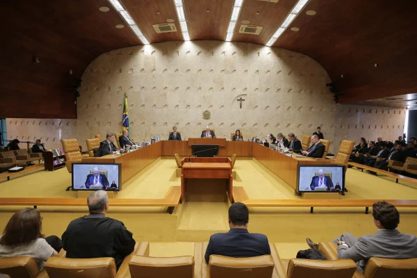 Em sessão prevista, STF julga unificação da licença-maternidade e 7 ações