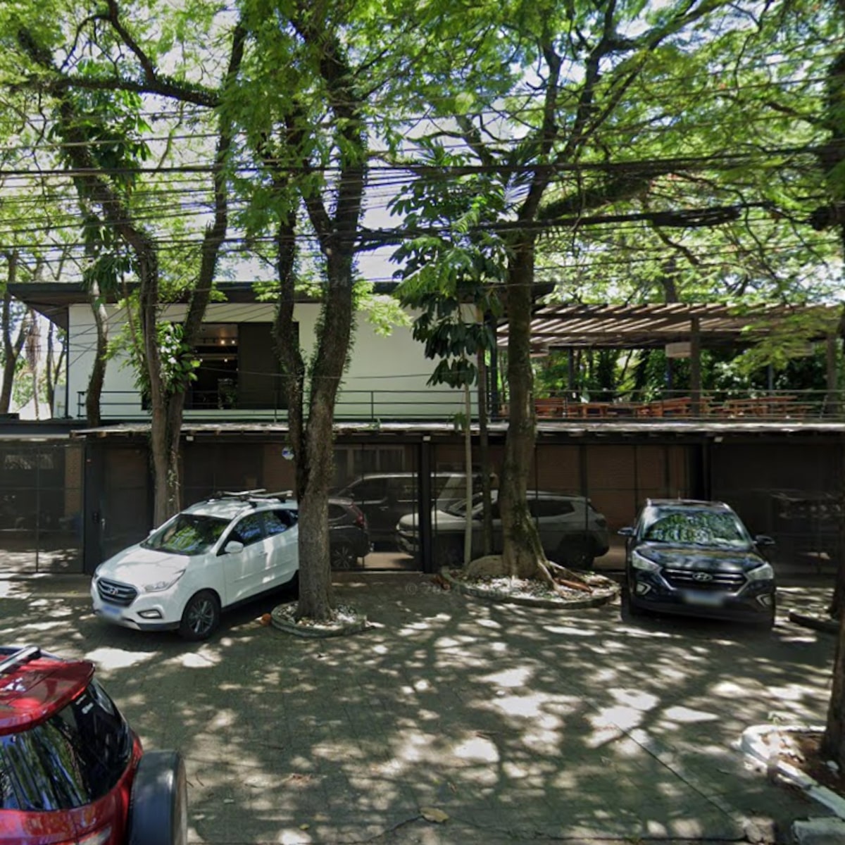 Alvo de despejo, ateliê de luxo em SP entrega imóvel, mas deixa dívida de mais de R$ 100 mil