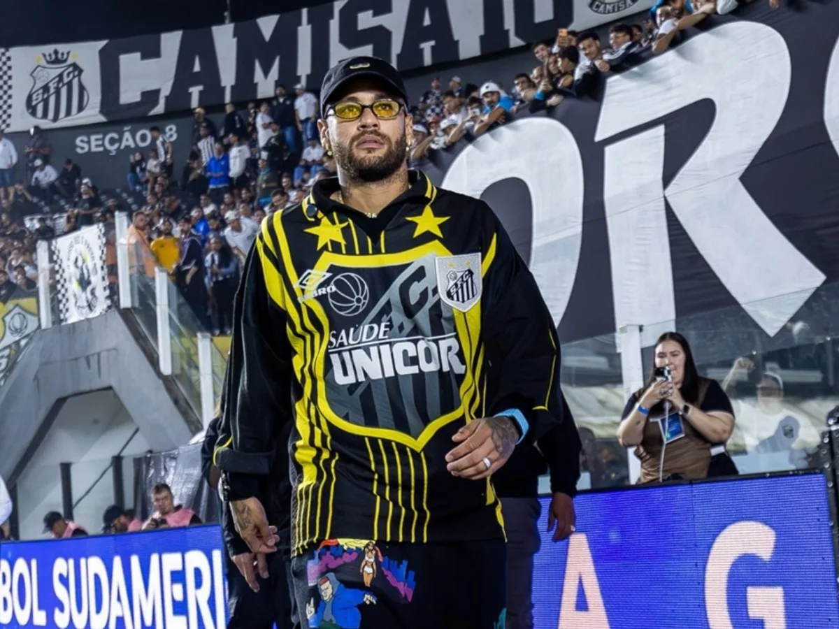 Neymar rebate críticas após provocar Atlético-MG: "Faz parte do futebol"