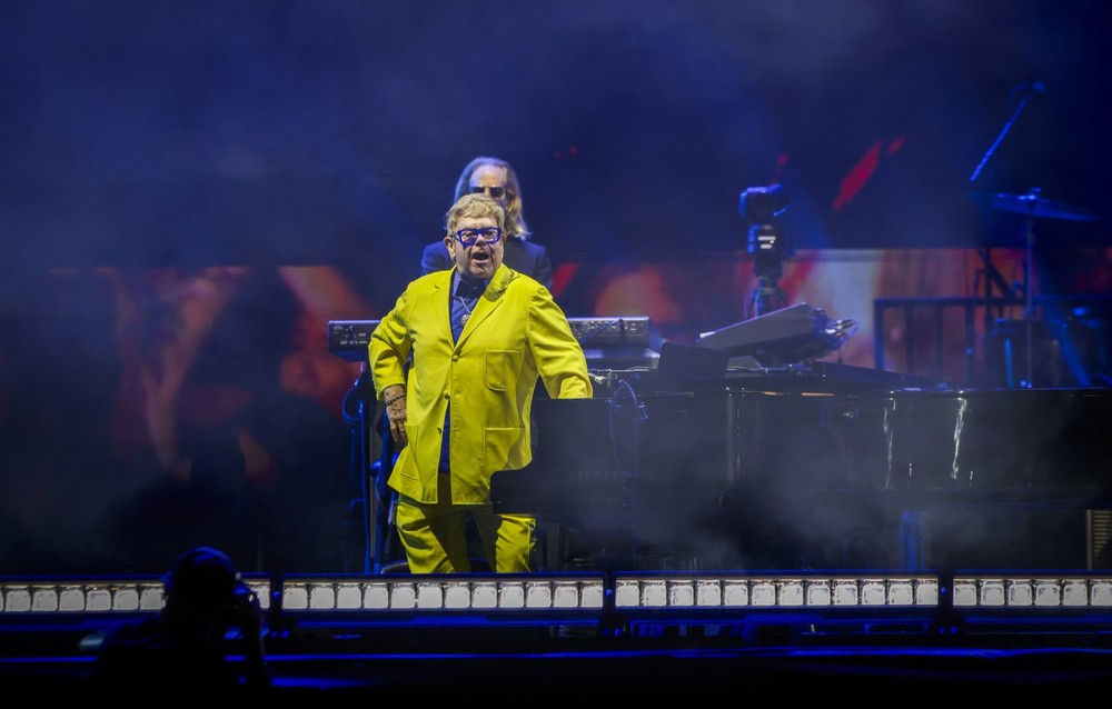 Elton John no Palco Mundo — Foto: Guito Moreto / Agência O Globo