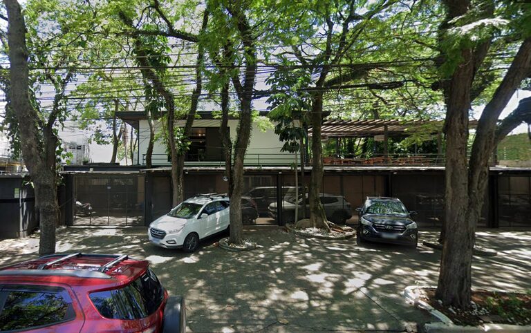 Alvo de despejo, ateliê de luxo em SP entrega imóvel, mas deixa dívida de mais de R$ 100 mil