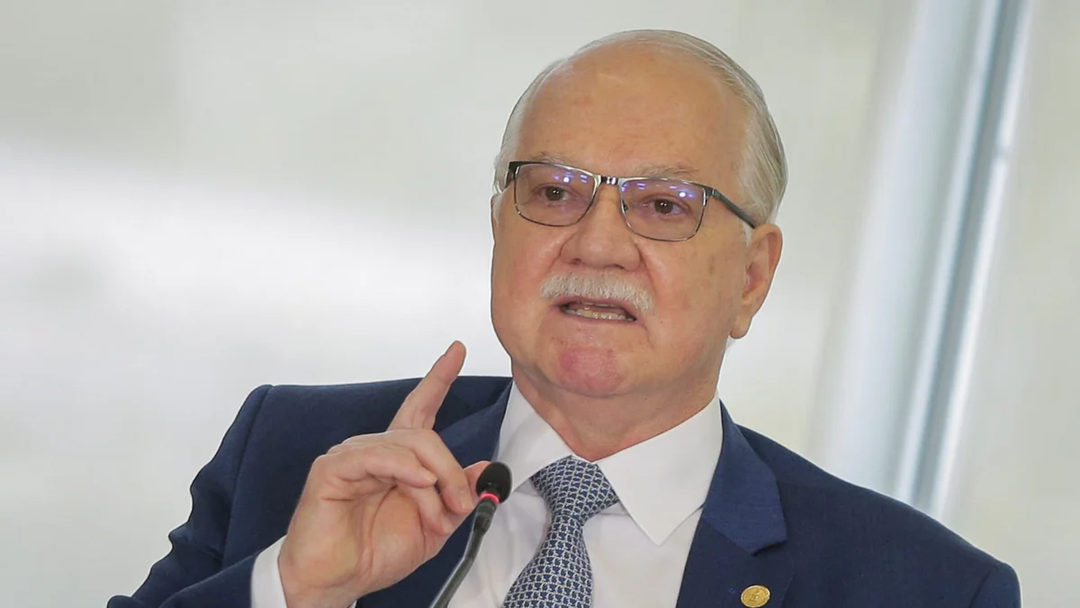 Fachin marca julgamento sobre conduta de Mendonça no Master para dia 23/9