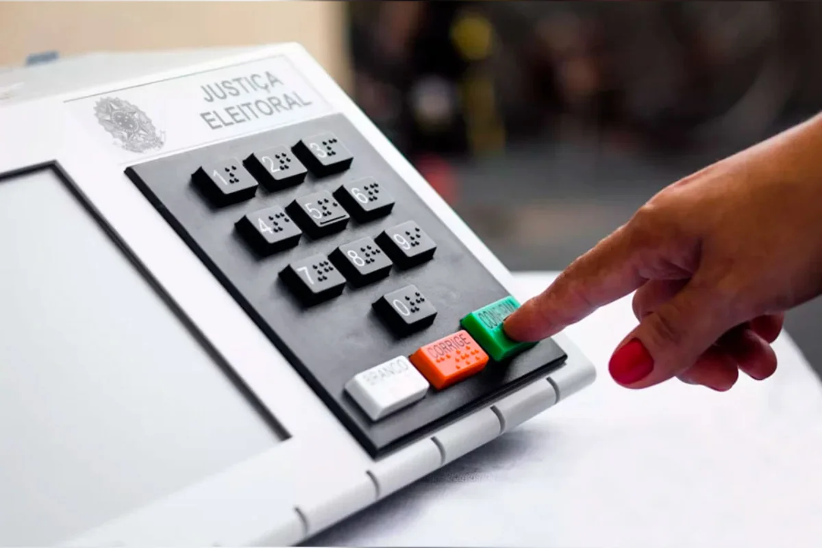 Datafolha em PE: disputa acirrada pelo Senado tem candidatos empatados
