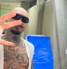 O posicionamento oficial do Rock in Rio sobre streamer que perdeu um dedo ao pular grade em área restrita. Foto: Reprodução/Instagram / Purepeople