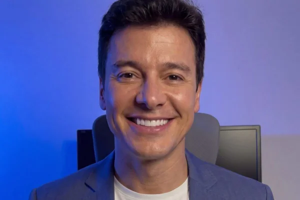 Rodrigo Faro vira réu mais uma vez após propaganda; Justiça marca audiência