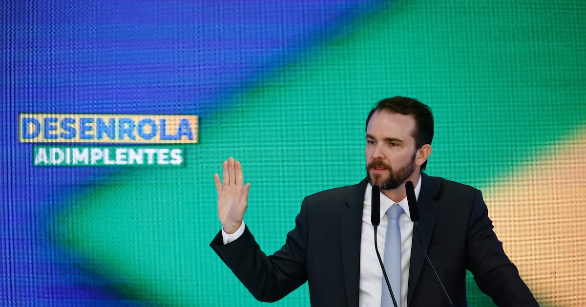 Durigan diz que proposta de compra de dívidas pelo governo deve começar após eleições, em 2027