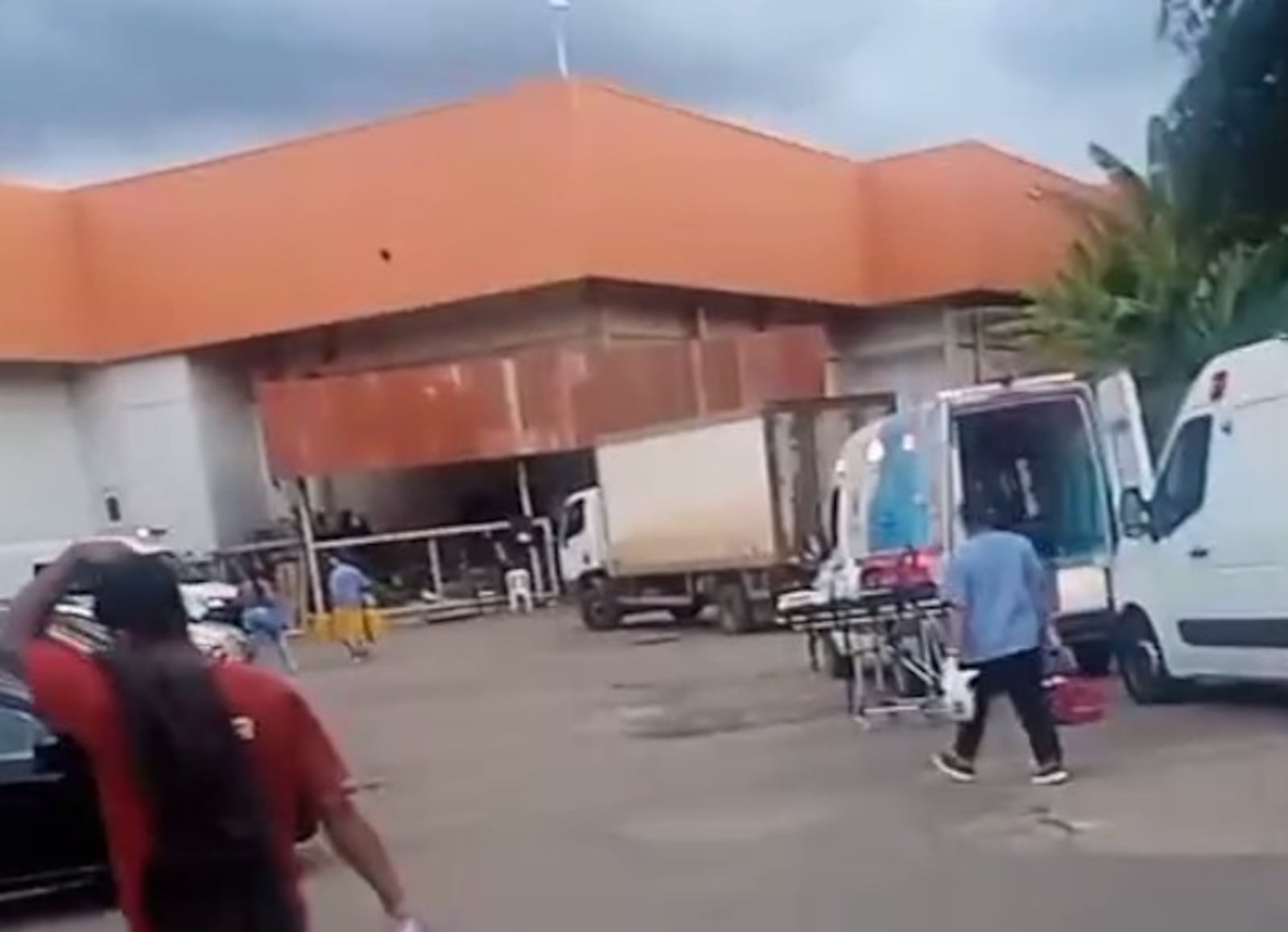 A perícia da Polícia Civil foi acionada para apurar as circunstâncias do desabamento Reprodução/REDES SOCIAIS