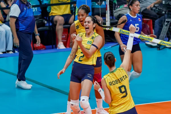 Brasil vence o Chile e está a uma vitória de vaga nos Jogos de Los Angeles - destaque galeria
