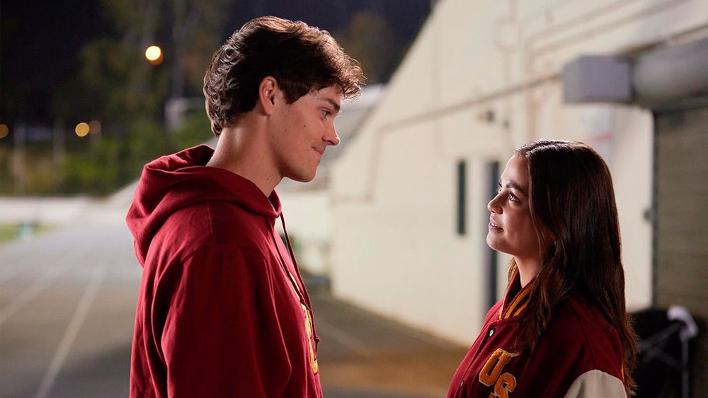 O filme americano O BadBoy e Eu 2 é estrelado por Noah Beck e Siena Agudong — Foto: Reprodução/IMDb