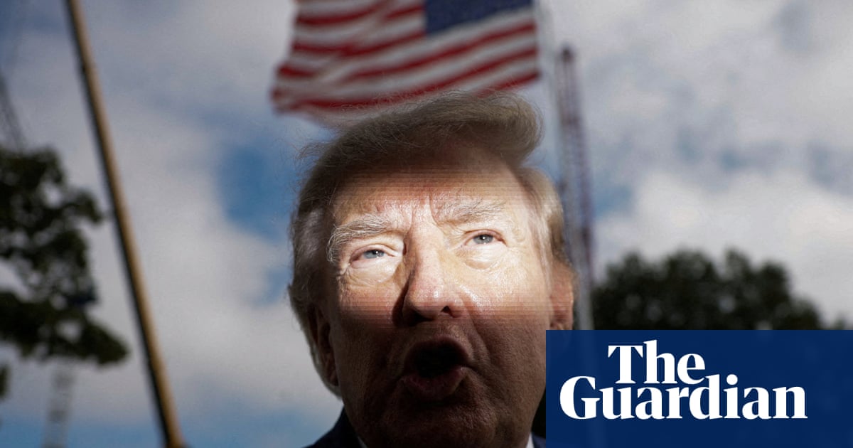 A maioria dos americanos acha que Trump está usando a presidência para enriquecer-se, segundo pesquisa.