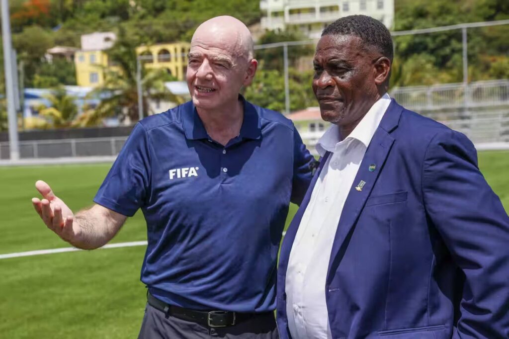 UNIDOS ATRÁS DE INFANTINO