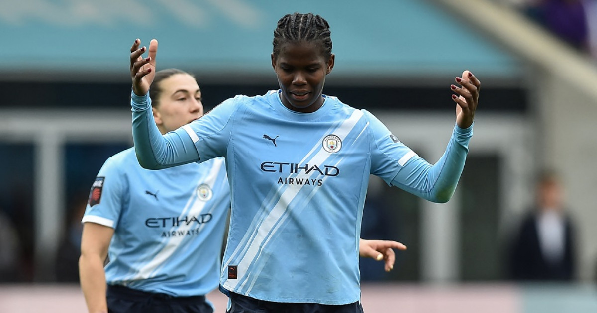 'Bunny' marca no 100º aparecimento na WSL enquanto os pontos são divididos no derby de Manchester