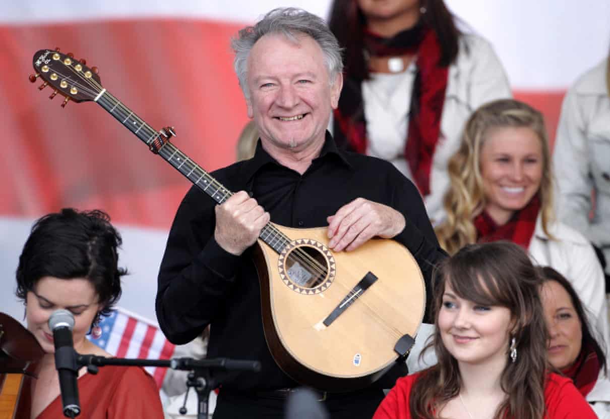 Dónal Lunny, 'colosso da música irlandesa', morre aos 79 anos