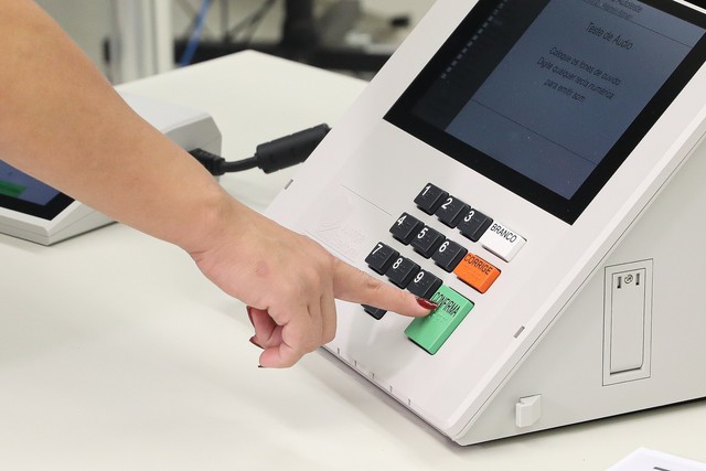 Urna eletrônica mudou em 2026: veja o que está diferente na tela