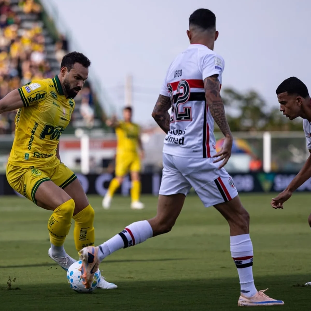 Com gols no primeiro tempo, Mirassol e São Paulo empatam no Brasileirão